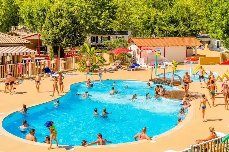 Camping à Biscarrosse avec piscine.